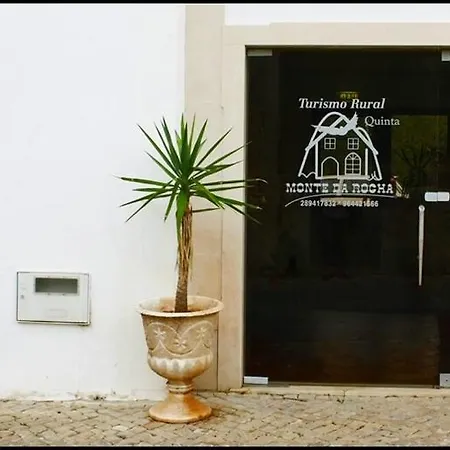 Quinta Monte Da Rocha בית כפרי
